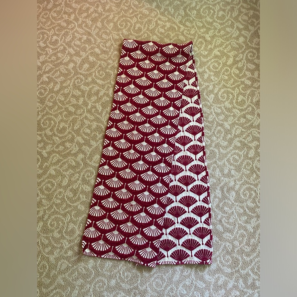 Chinese Fan Table Runner